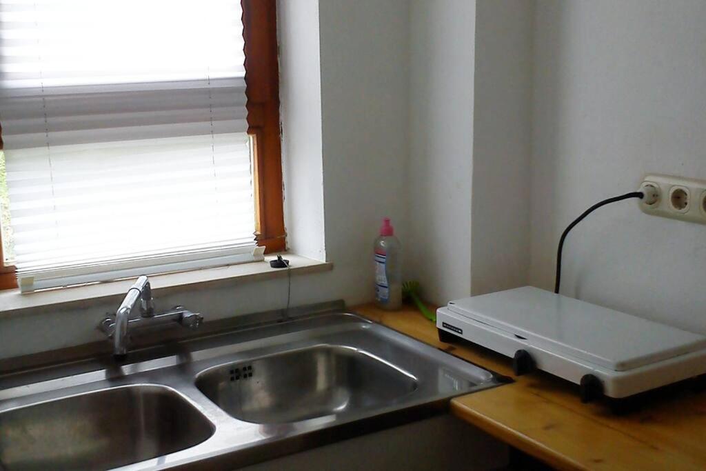 Helle Ruhige Zimmer Zu Vermieten Kassel Exterior photo